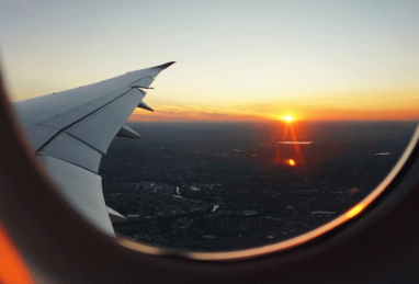 Poczęstunek w samolotcie